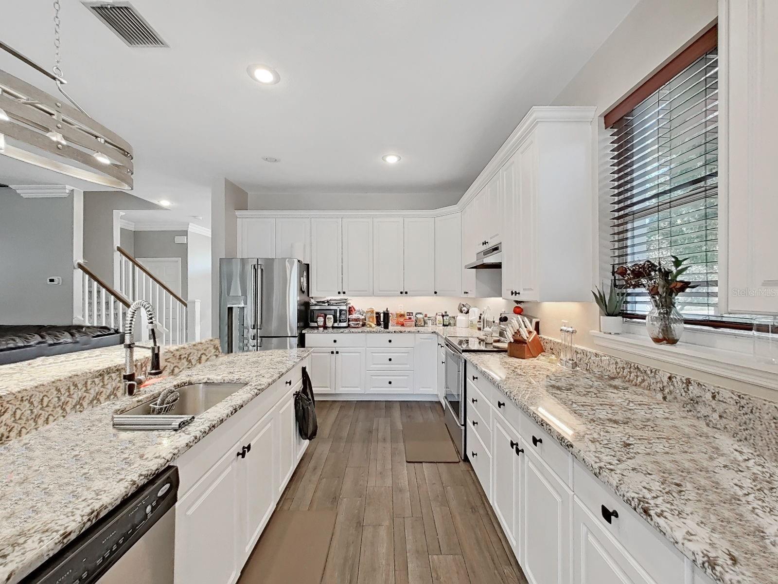 MISTY WOODS - Residential