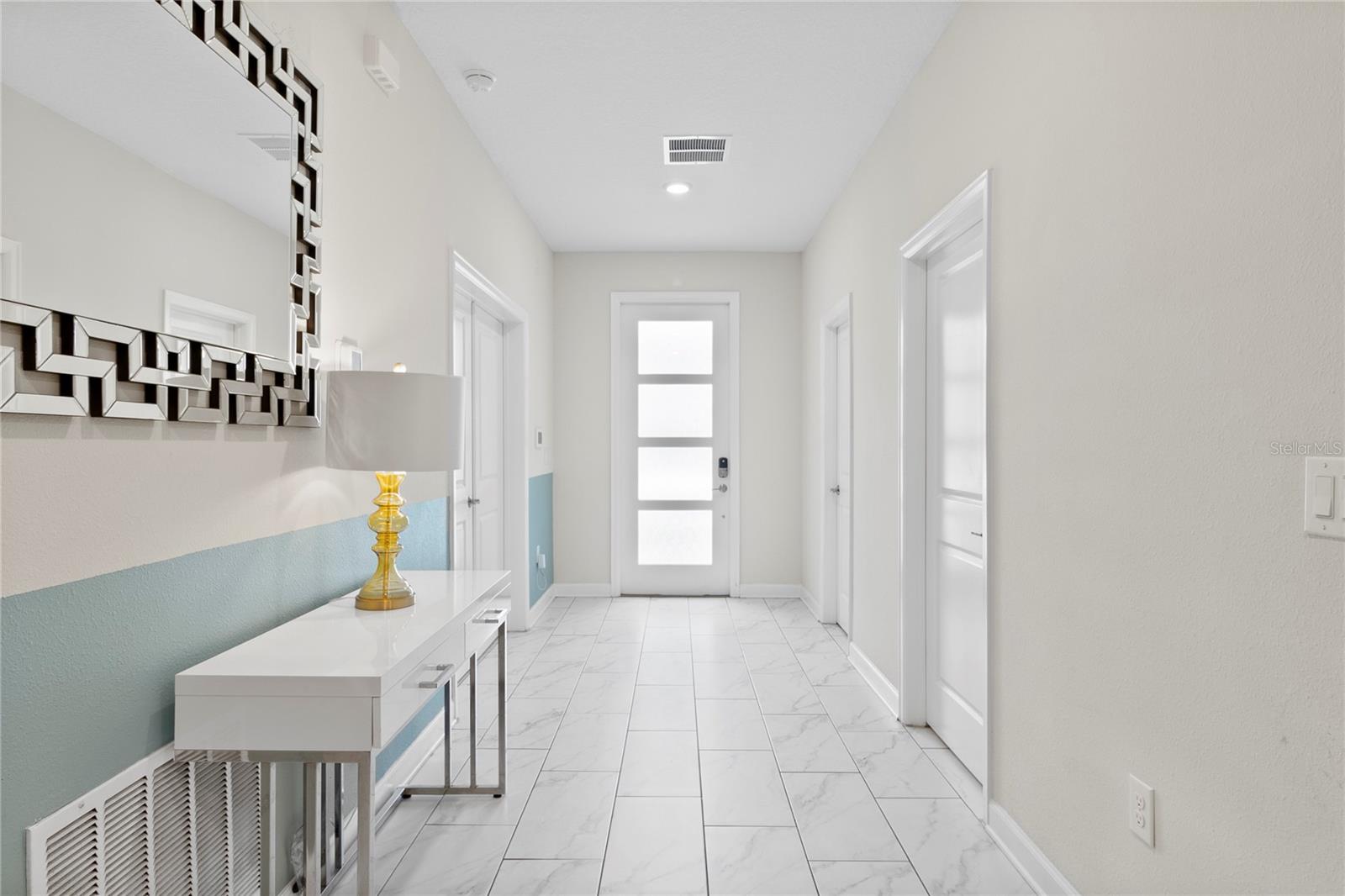 1158 DROP LANE