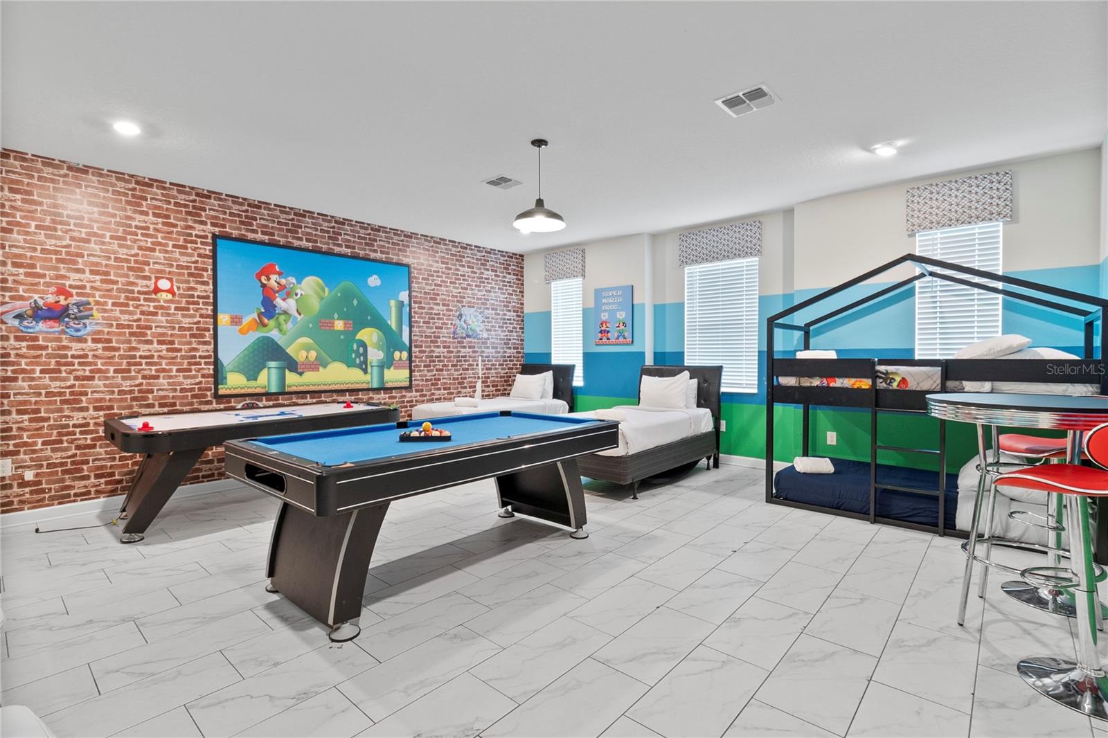 1158 DROP LANE