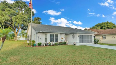 A home in LAKELAND