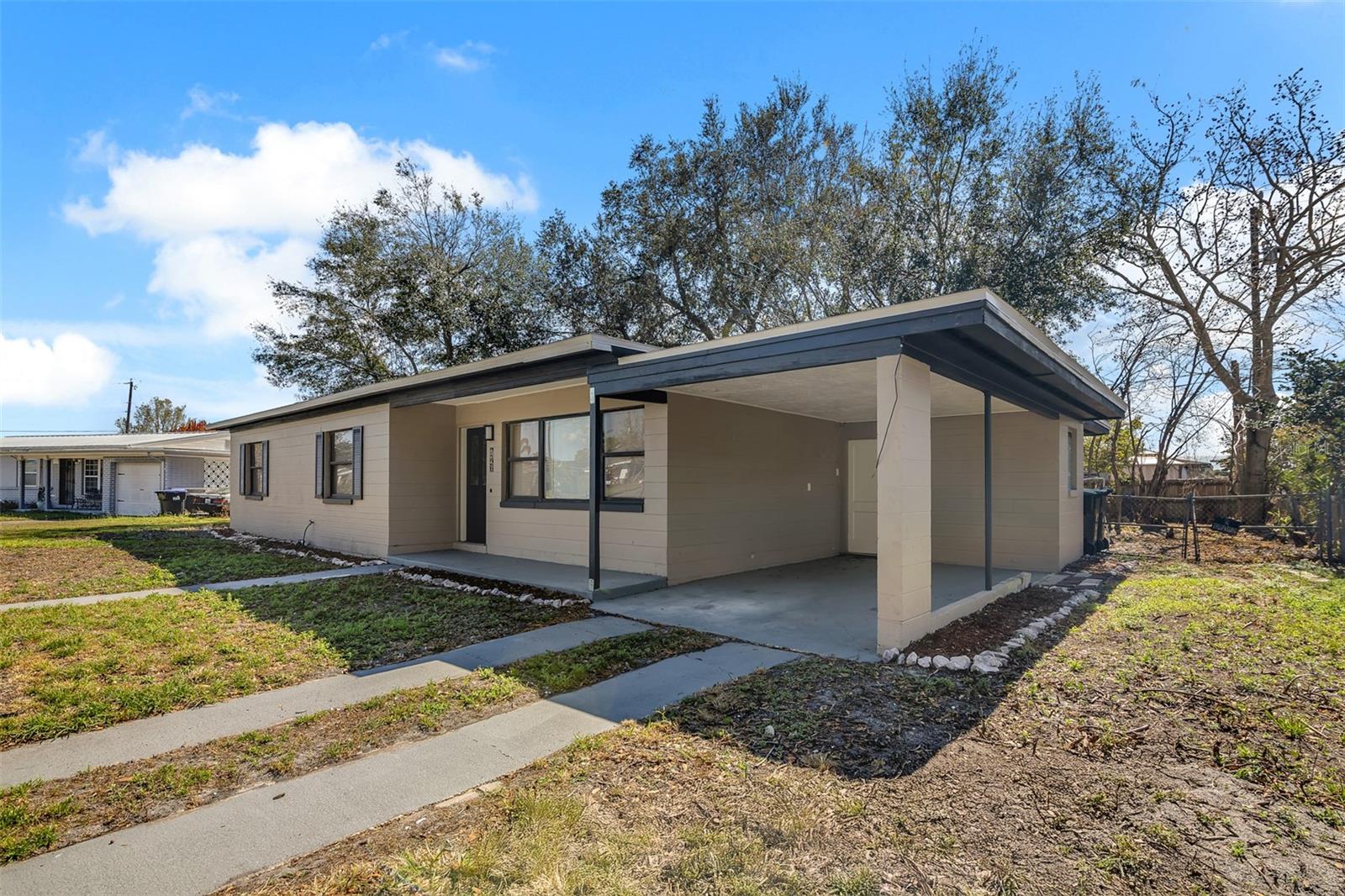 Casas a venda 3 - Jen Dantas 7126 EAKER DRIVE