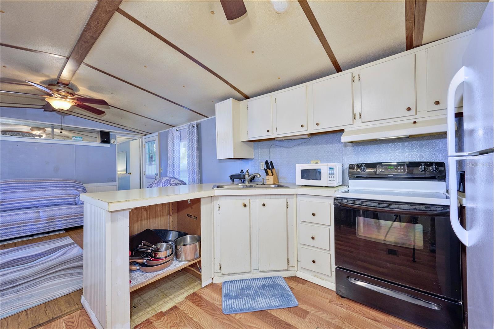 LAKE PIERCE RETREATS - Residential