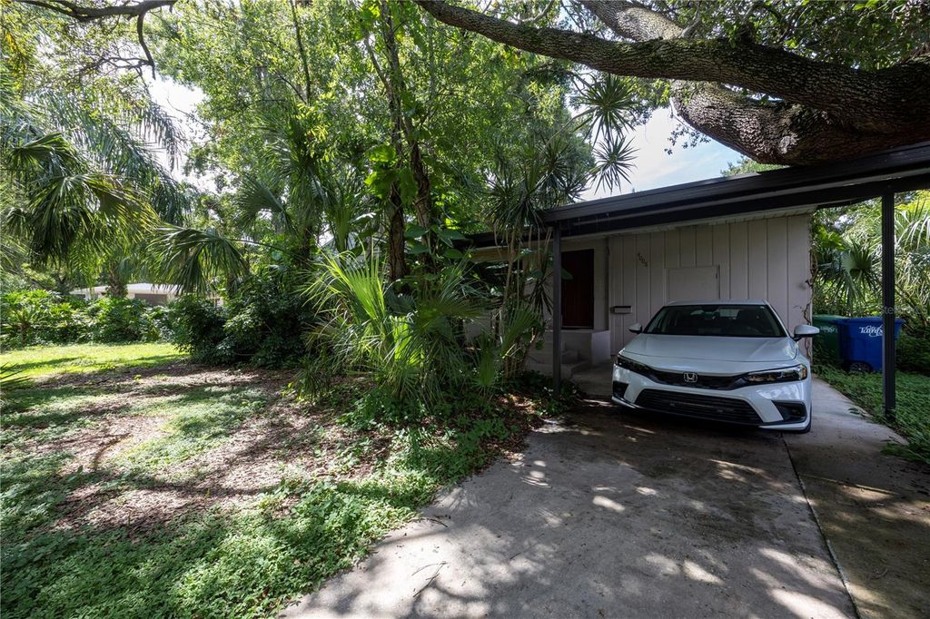 Photo of 4008 W Estrella Street, Tampa, FL 33629 (MLS # TB8417489)