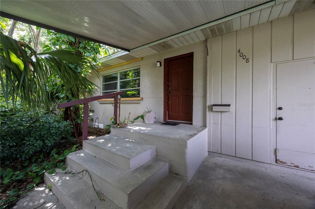 Photo of 4008 W Estrella Street, Tampa, FL 33629 (MLS # TB8417489)