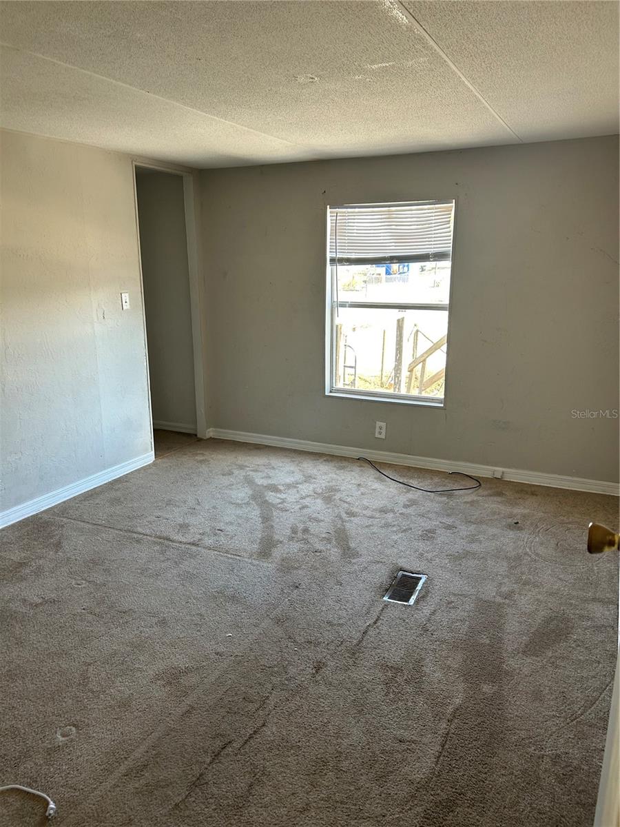 MEADOWS/BEAUTIFUL BRONSON - Residential