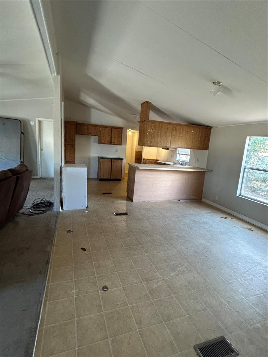 MEADOWS/BEAUTIFUL BRONSON - Residential