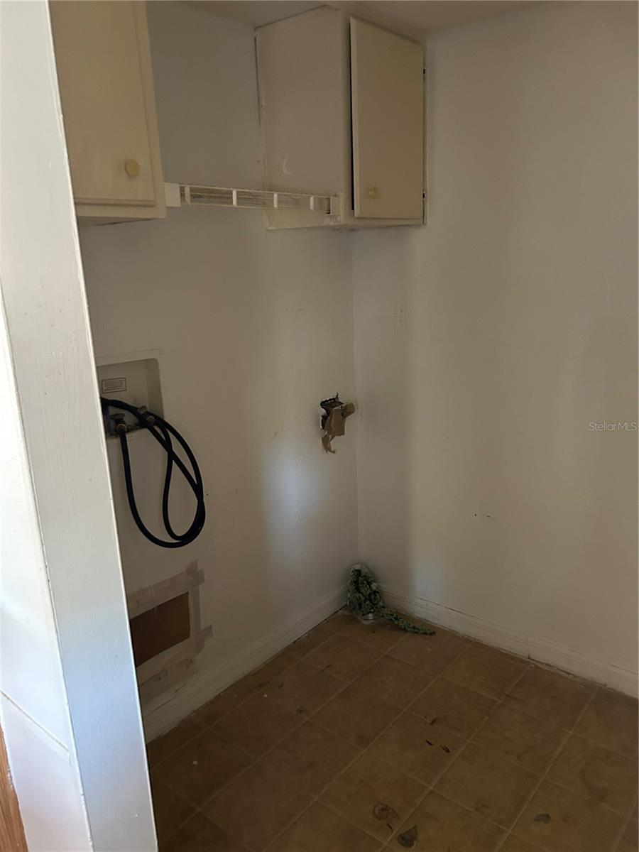 MEADOWS/BEAUTIFUL BRONSON - Residential