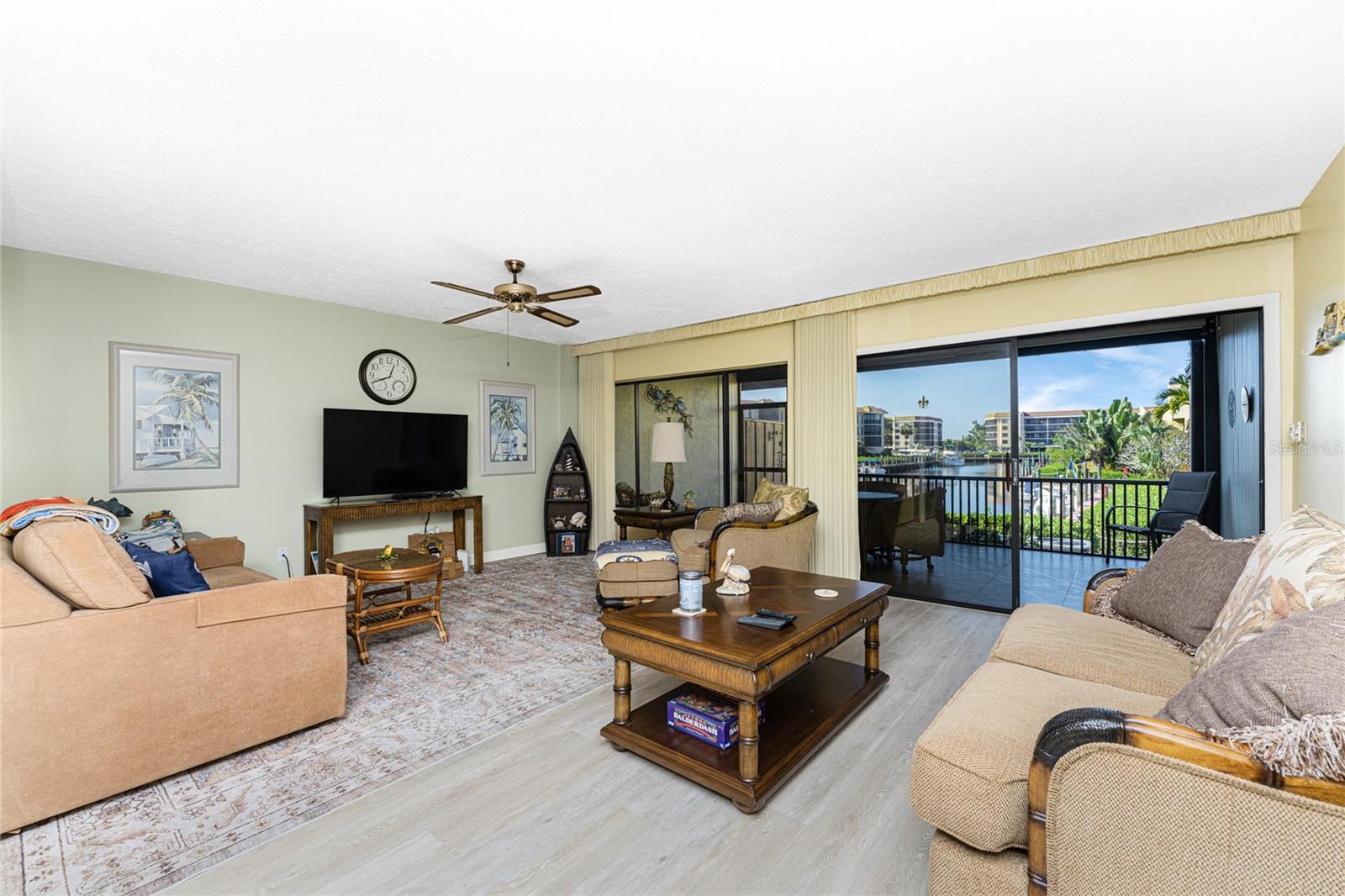 EMERALD POINTE TWNHSE PH 05 - Residential