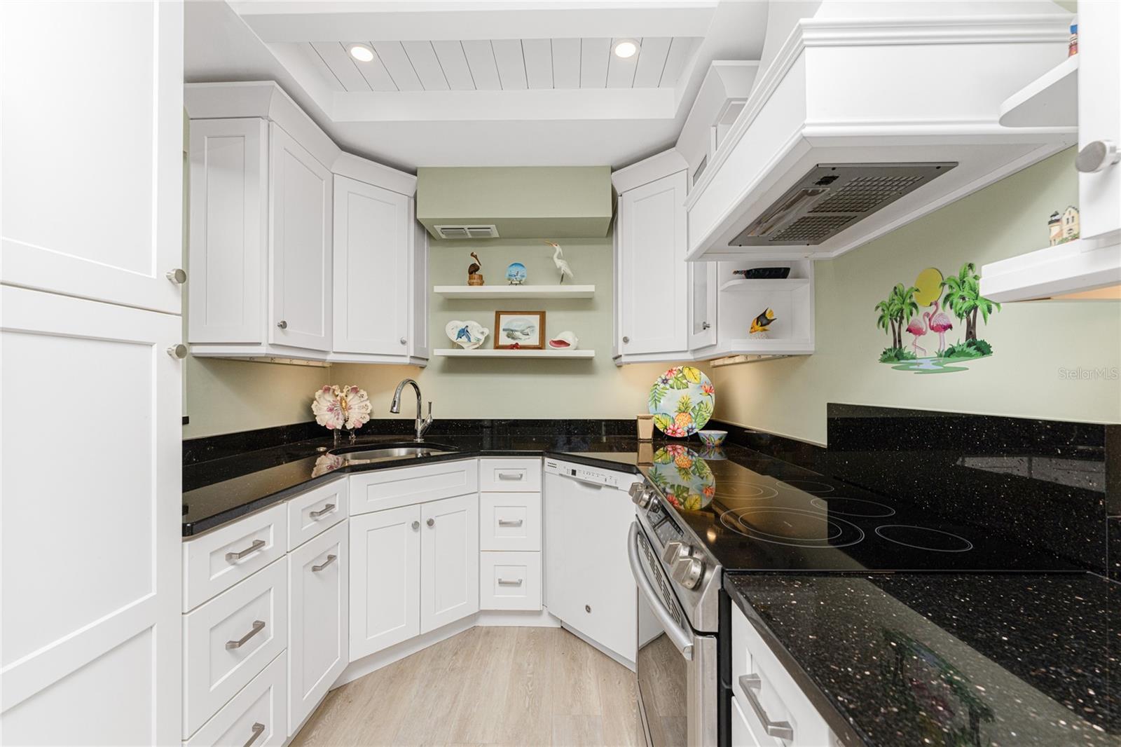 EMERALD POINTE TWNHSE PH 05 - Residential