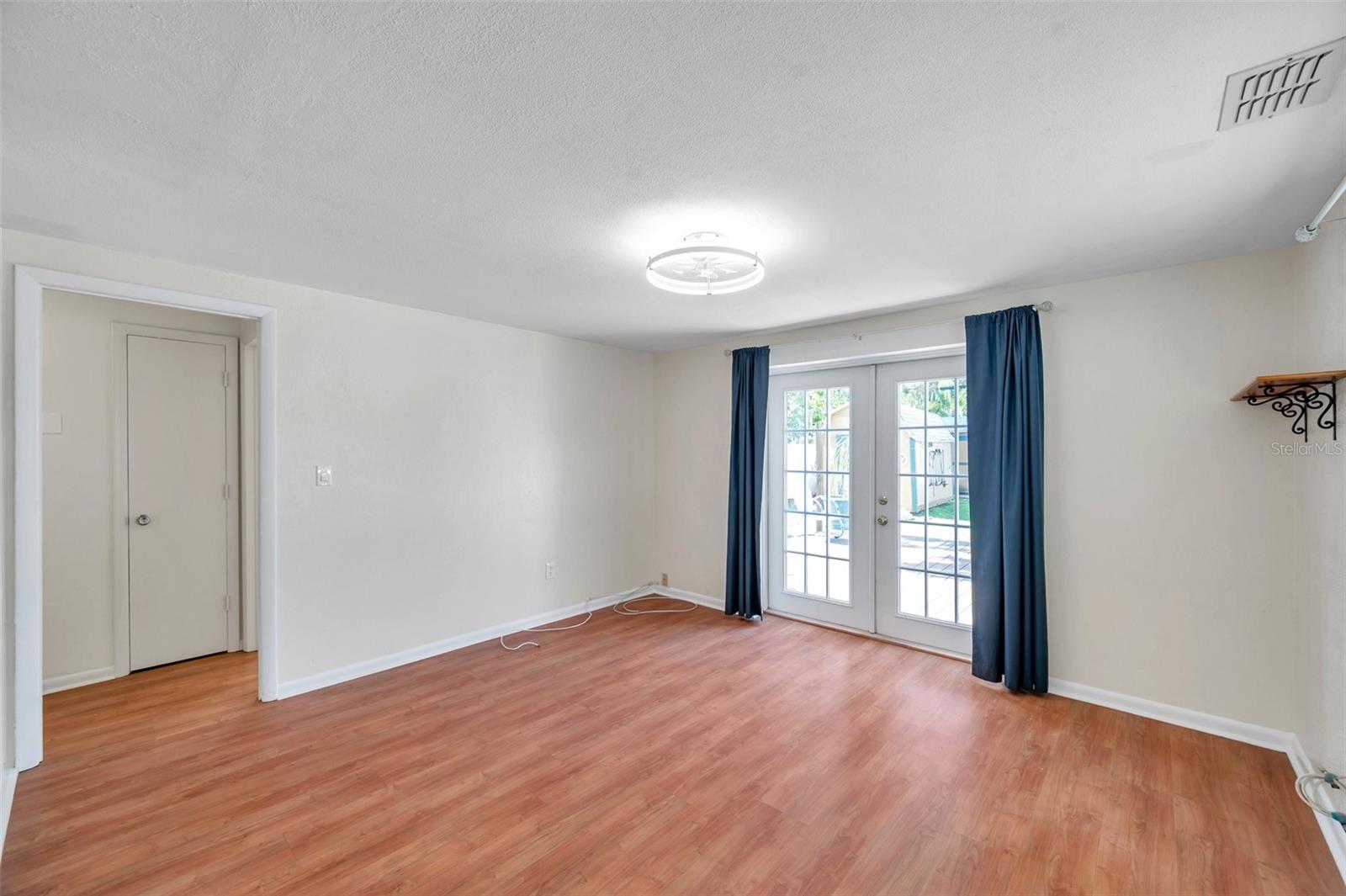 JUNGLE TERRACE SEC D - Residential