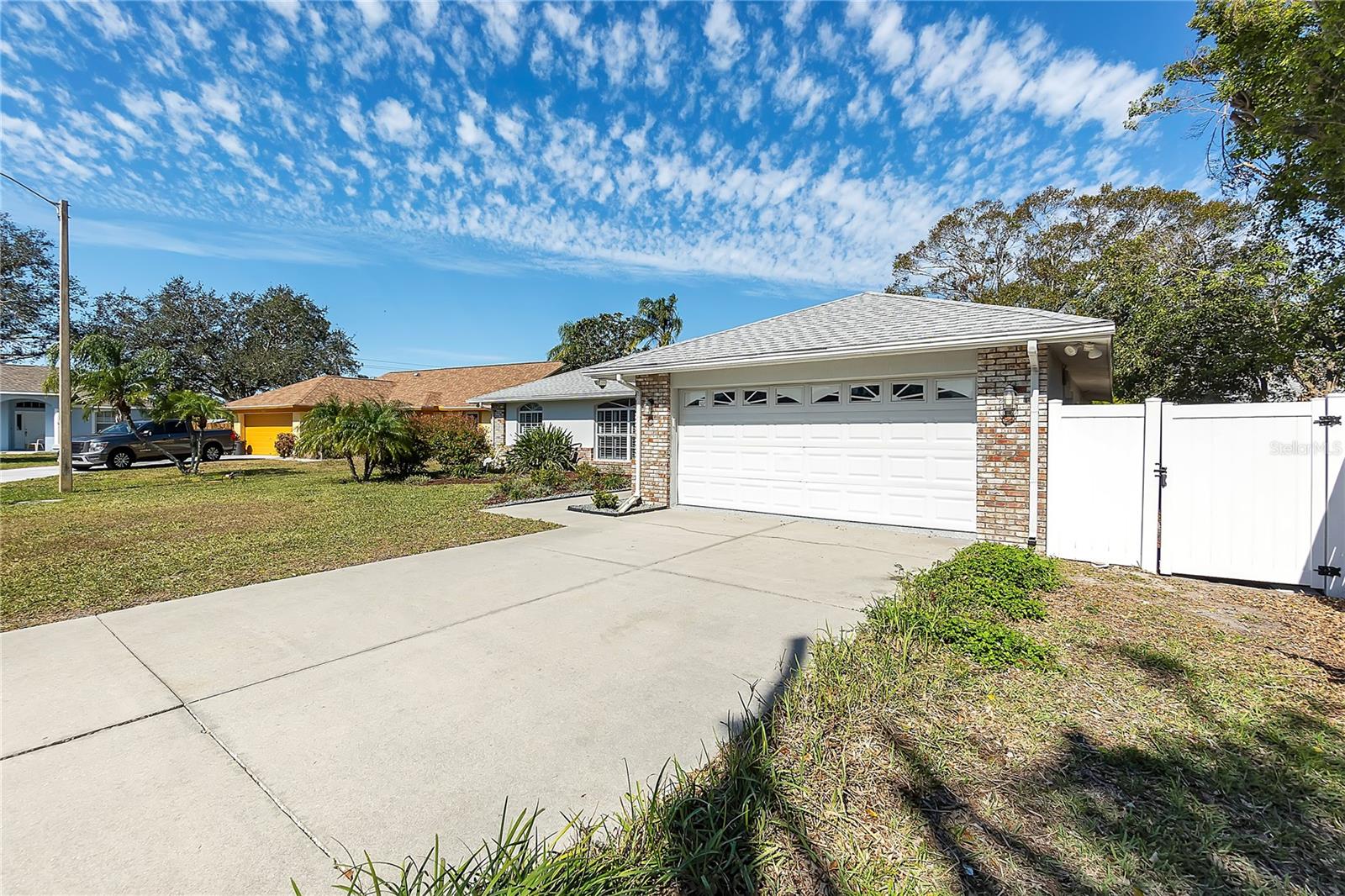 SARABAY WOODS - Residential