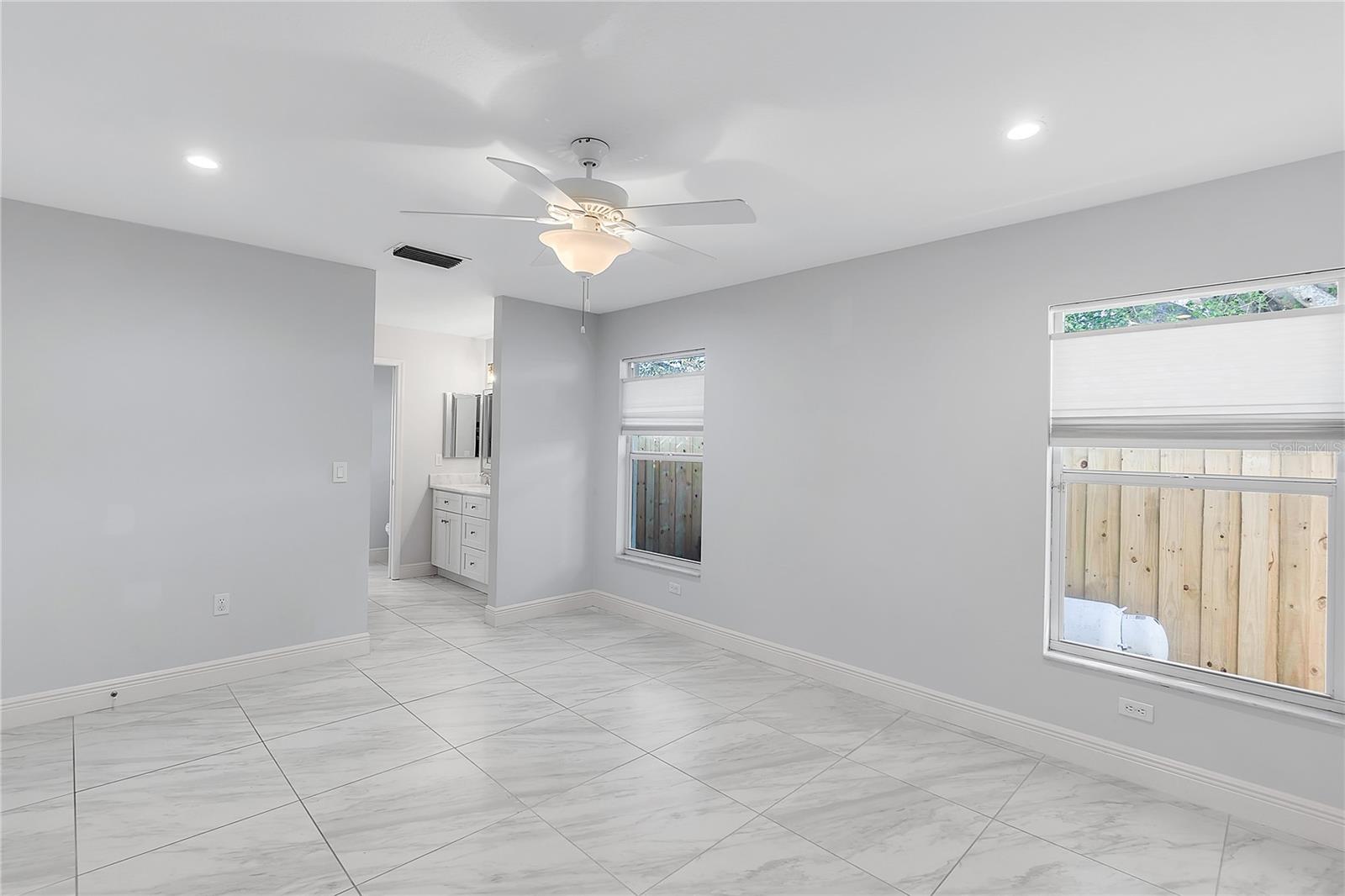 SARABAY WOODS - Residential