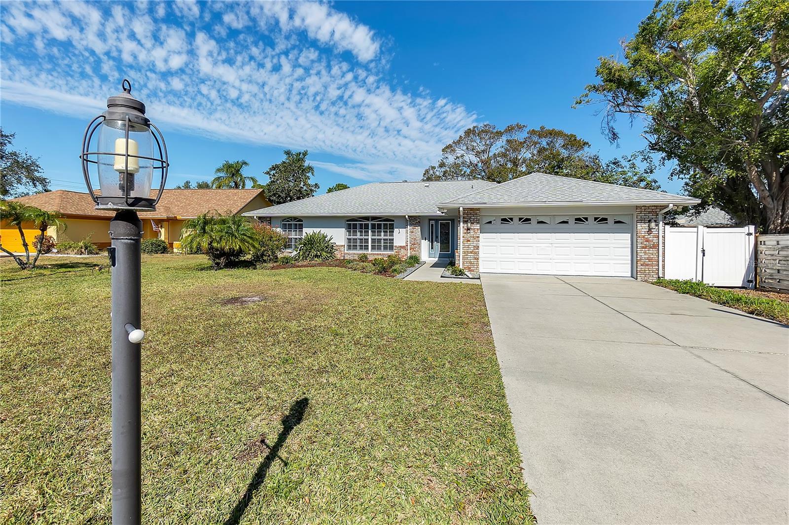 SARABAY WOODS - Residential