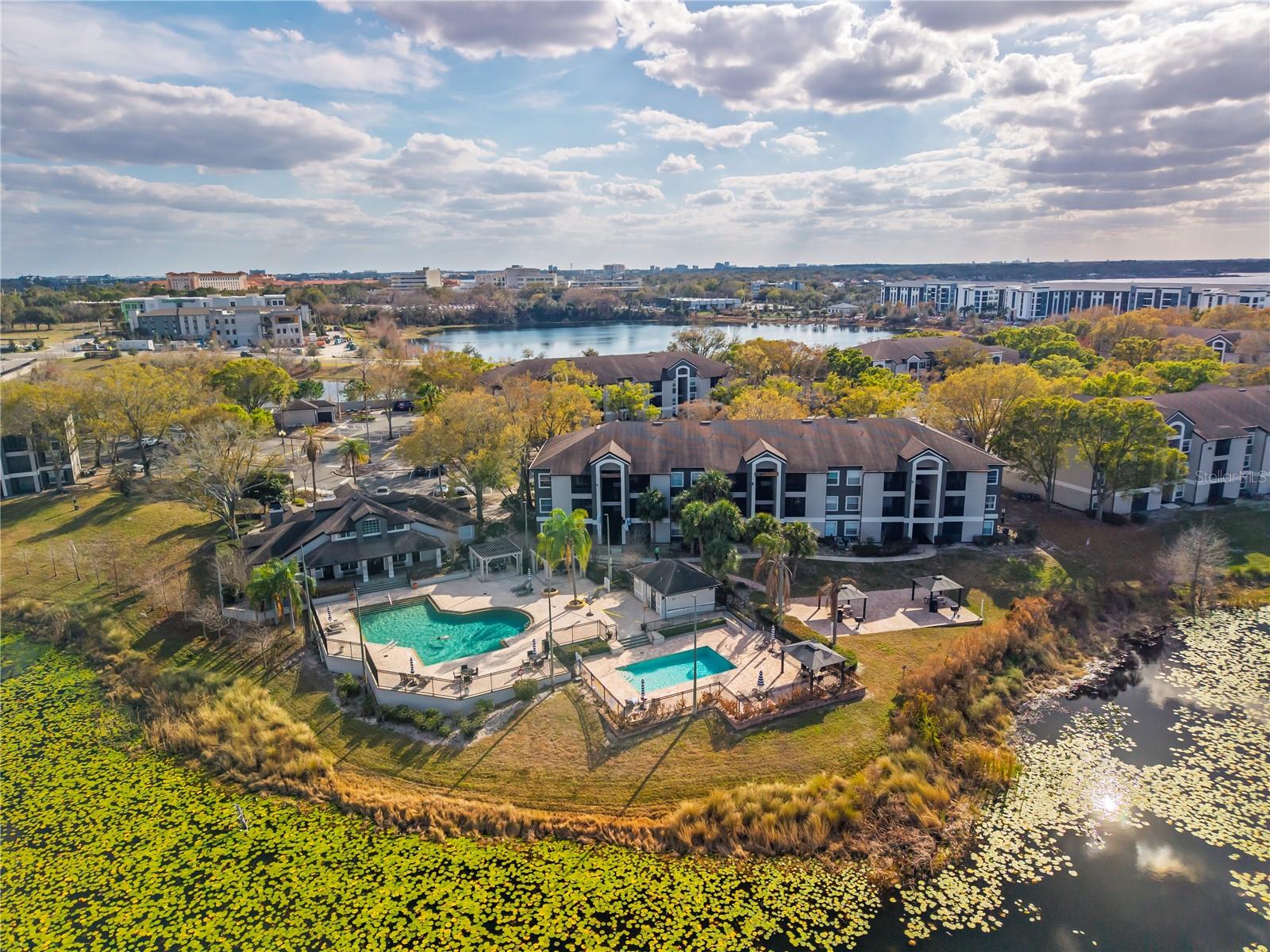 SAND LAKE PRIVATE RESIDENCES CONDO - Residential