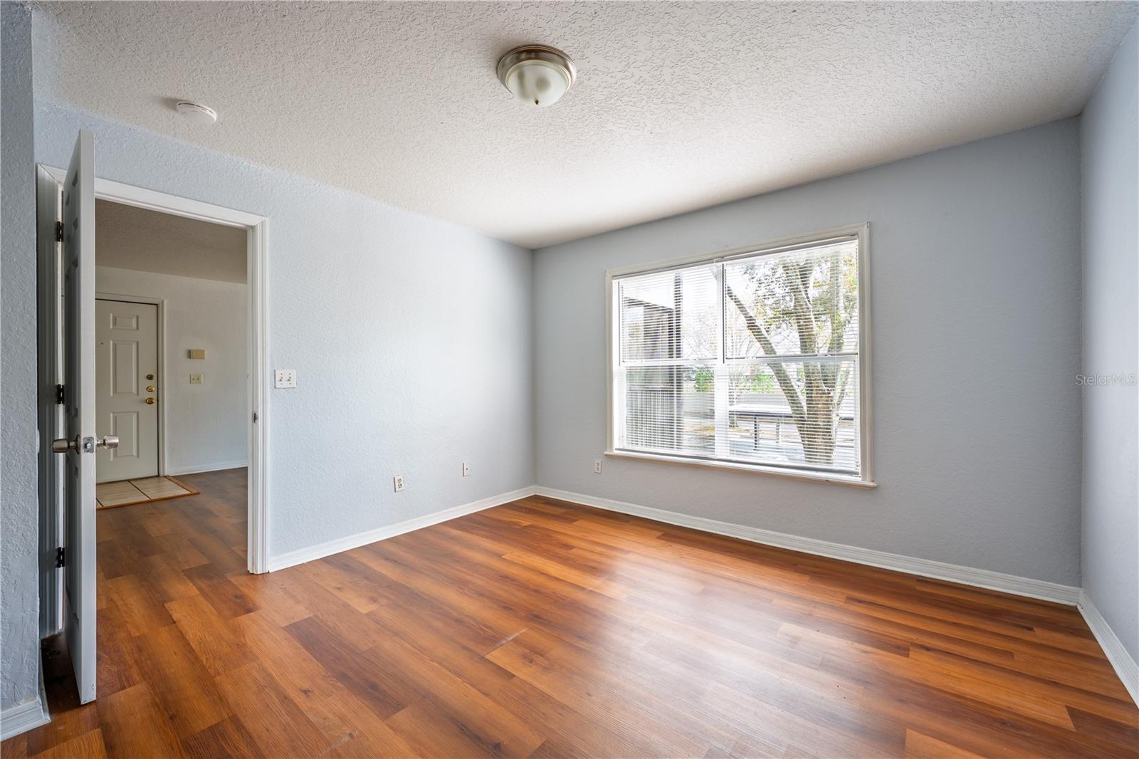 SAND LAKE PRIVATE RESIDENCES CONDO - Residential