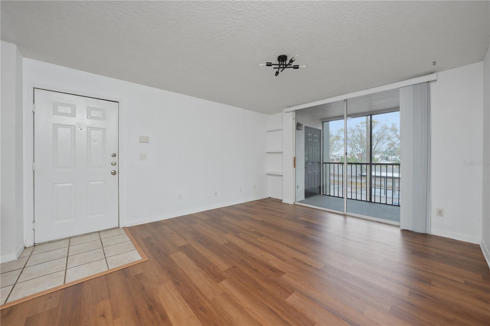 8939 LATREC AVE 1205