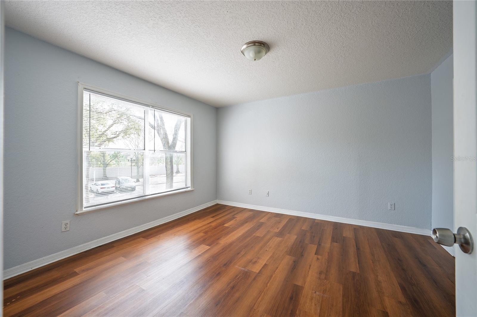 SAND LAKE PRIVATE RESIDENCES CONDO - Residential