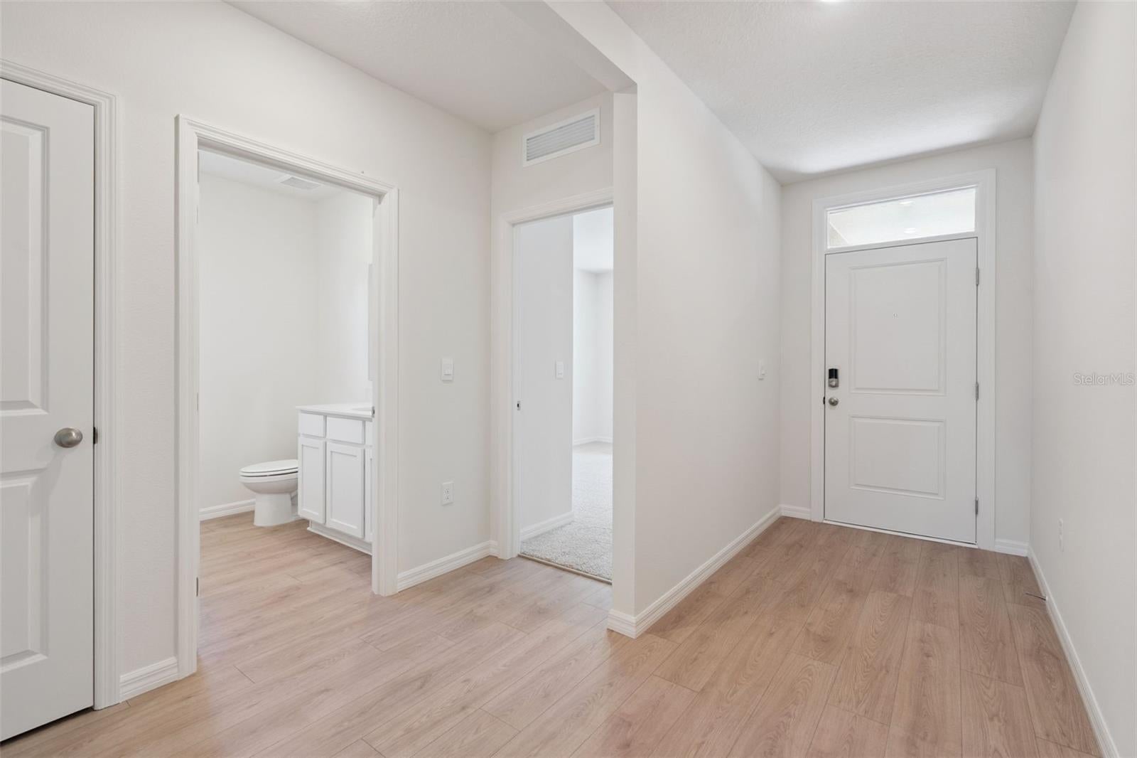 2516 DORSET COURT