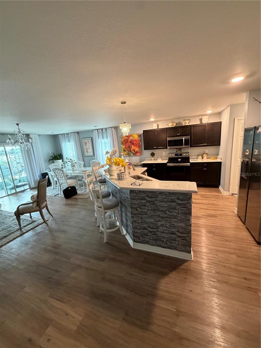 3024 FIELDWOOD CIRCLE