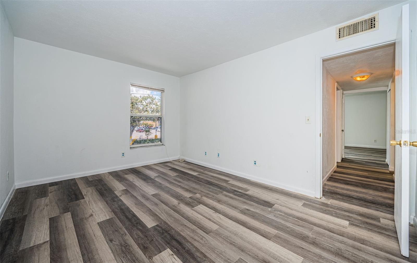 Photo 18 of 41 of 1799 N HIGHLAND AVENUE 106 condo