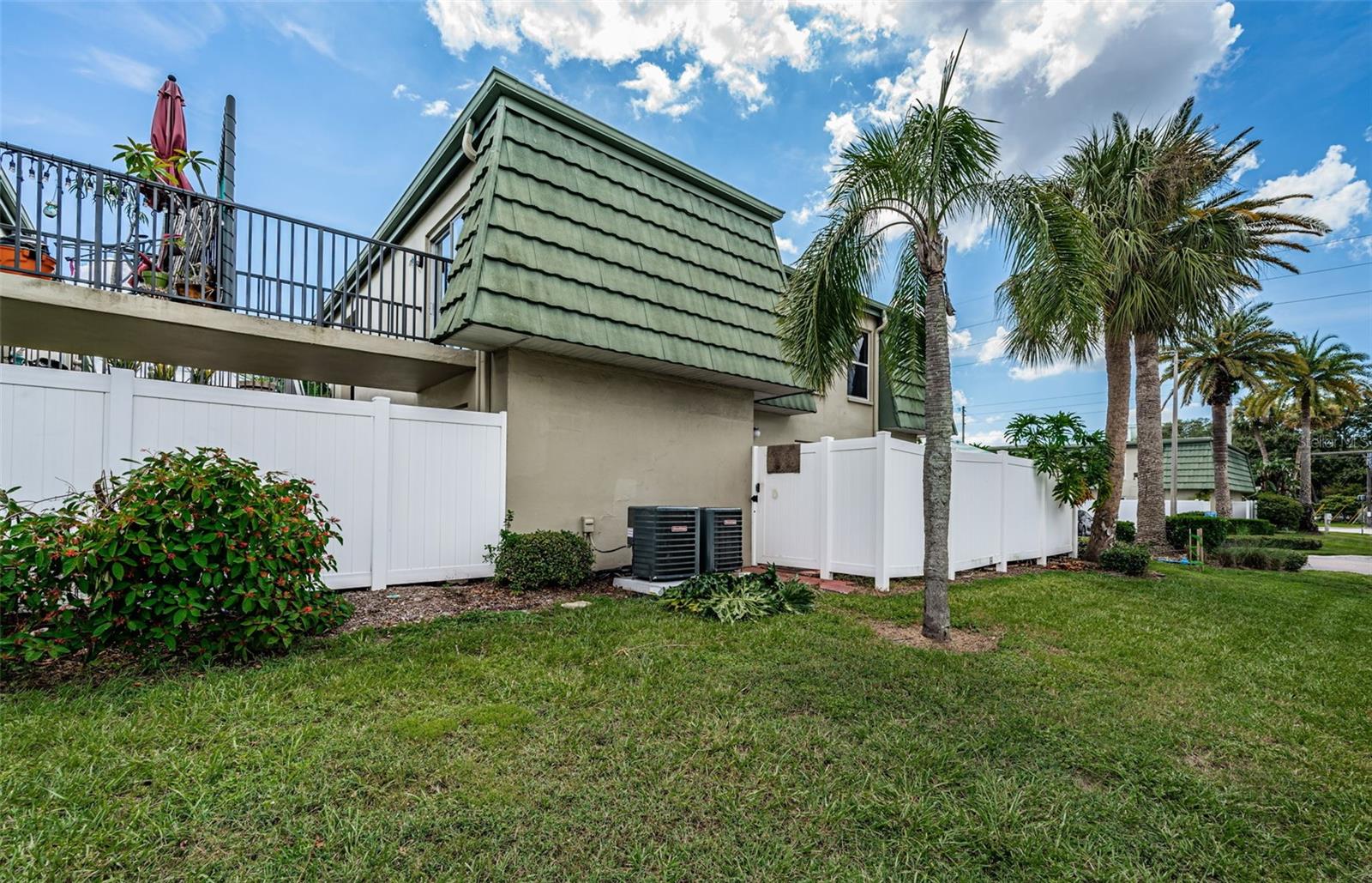 Photo 25 of 41 of 1799 N HIGHLAND AVENUE 106 condo