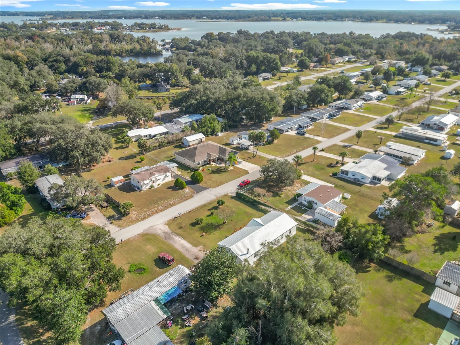LAKE WEIR HARBOR ESTATE - Residential