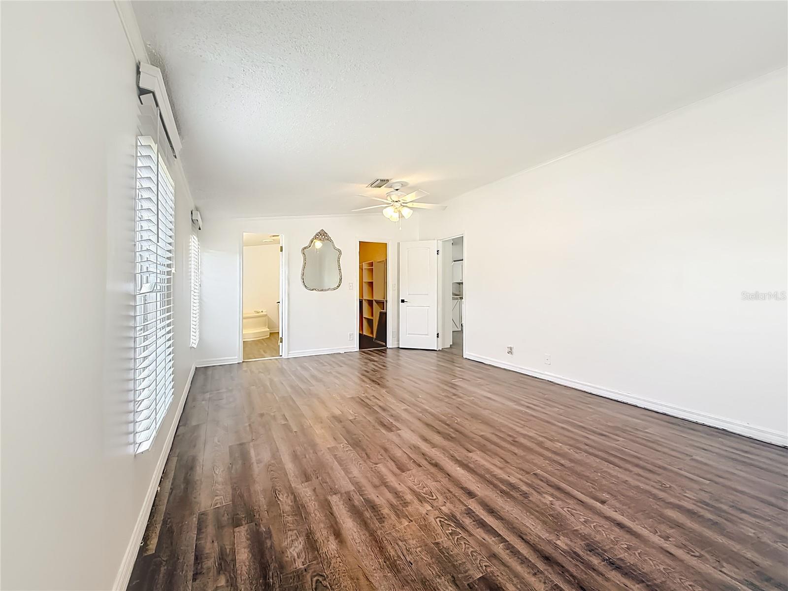 LAKE WEIR HARBOR ESTATE - Residential