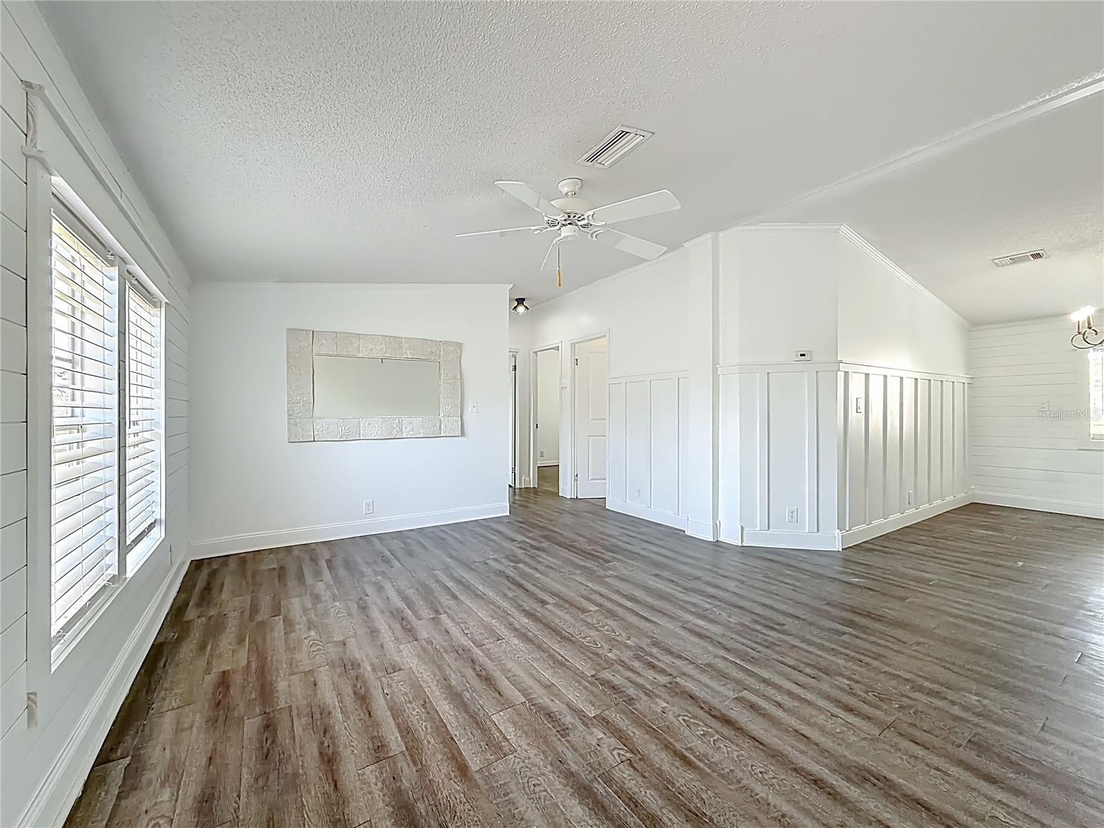 LAKE WEIR HARBOR ESTATE - Residential