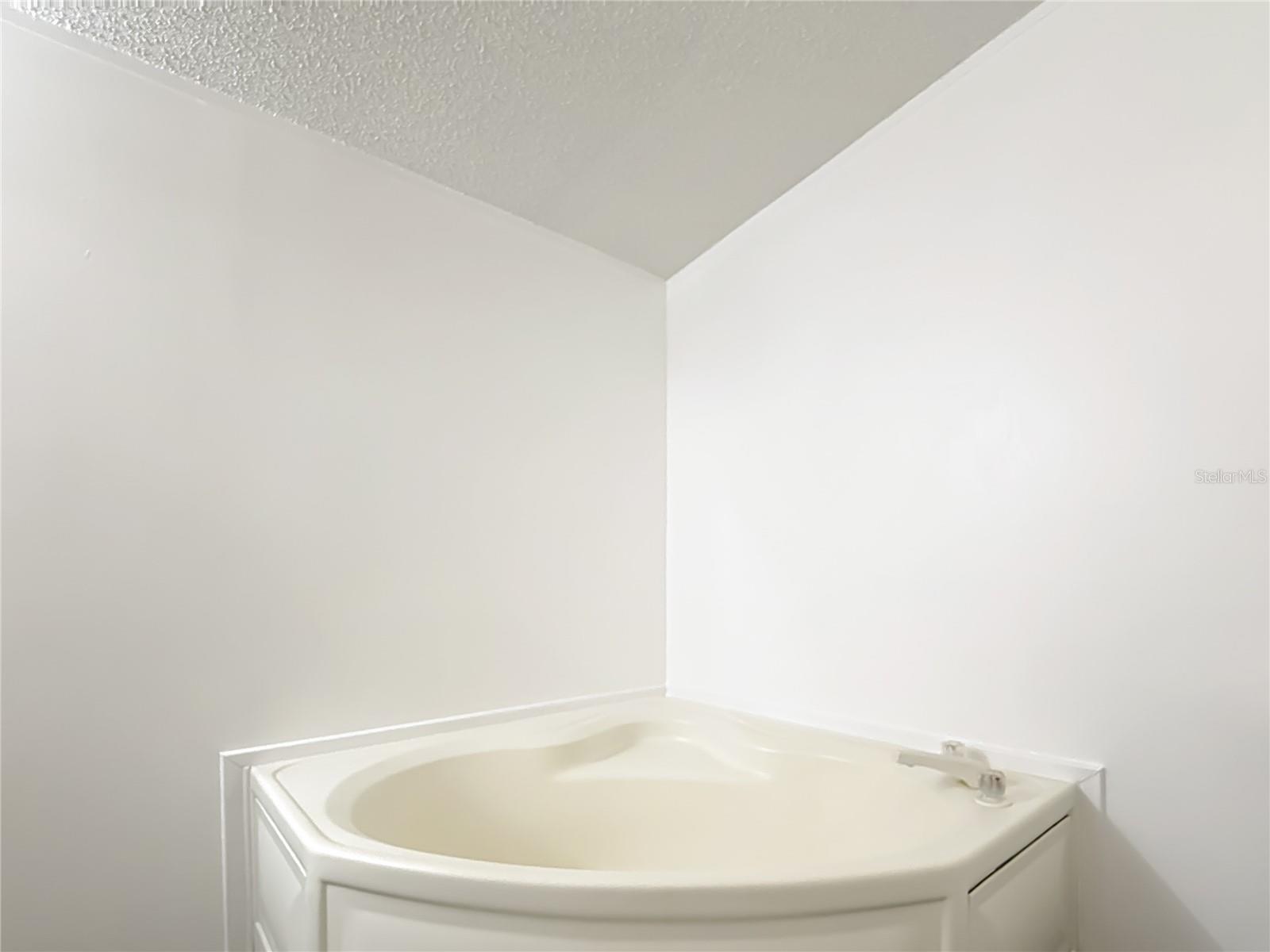 LAKE WEIR HARBOR ESTATE - Residential