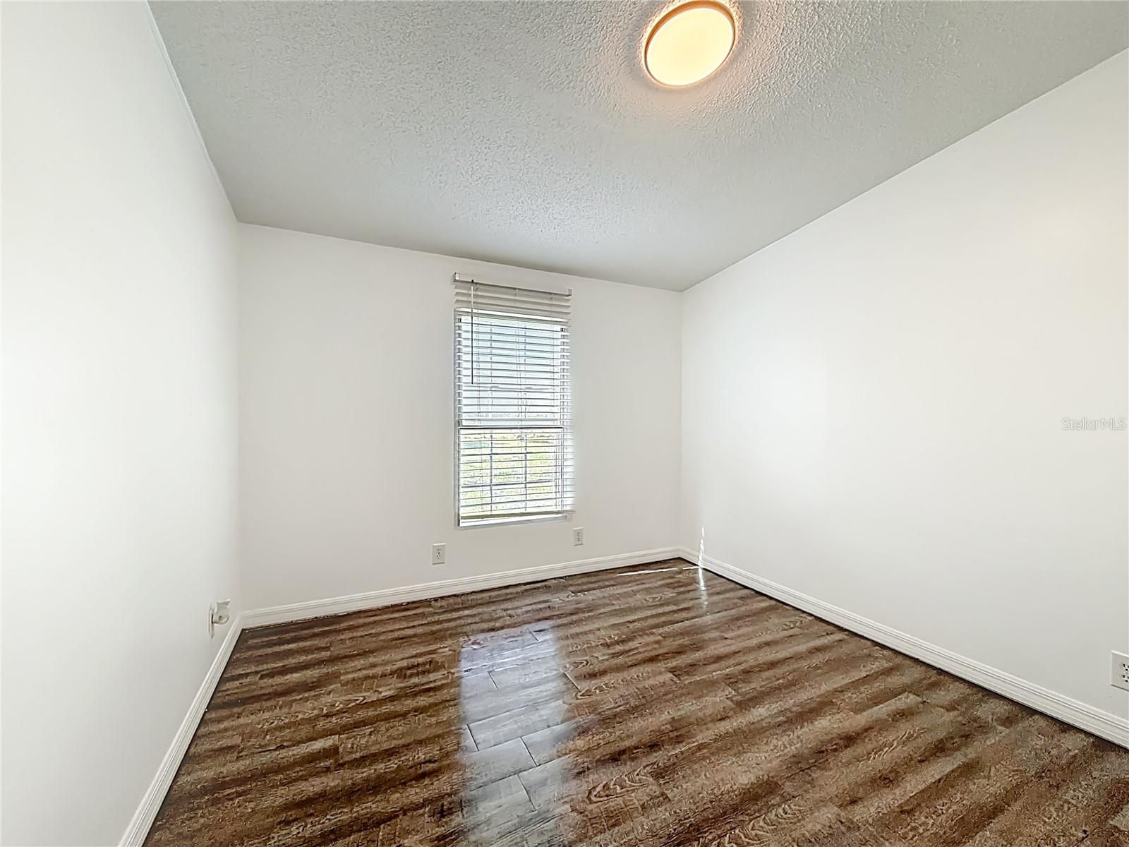 LAKE WEIR HARBOR ESTATE - Residential