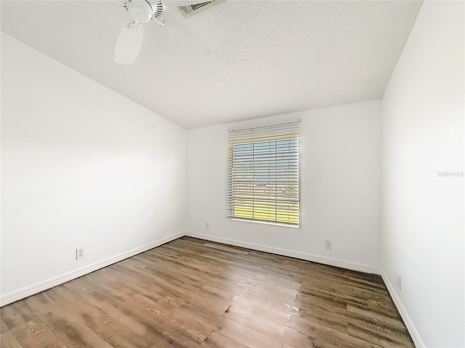 LAKE WEIR HARBOR ESTATE - Residential