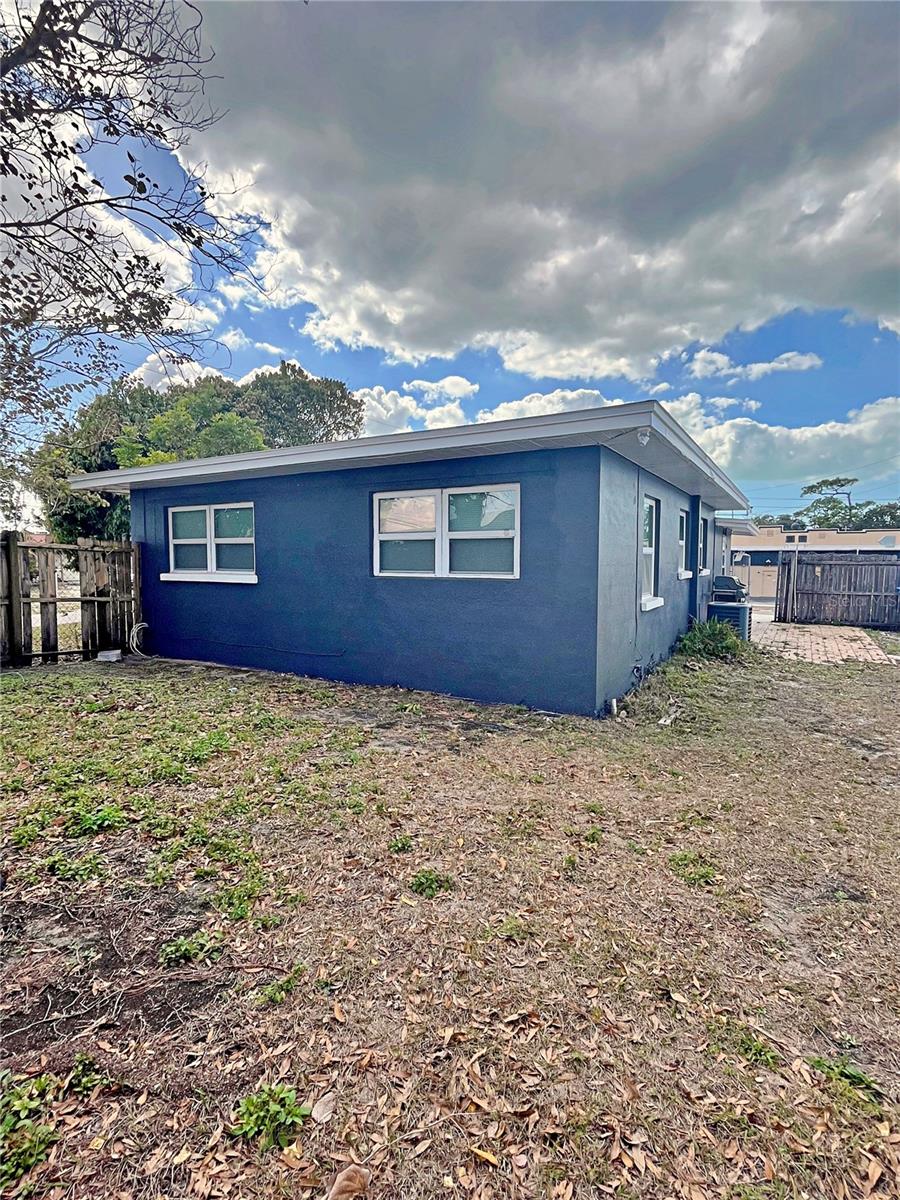 LAKE SHORE ESTATES - Residential