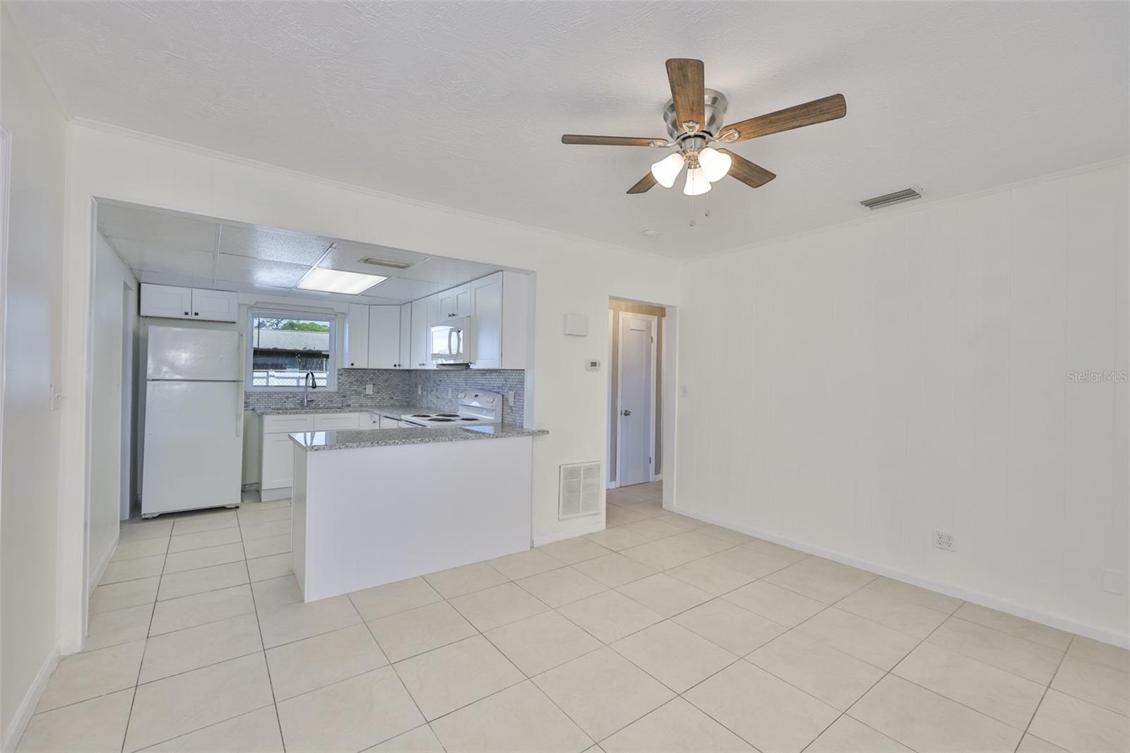 LAKE SHORE ESTATES - Residential