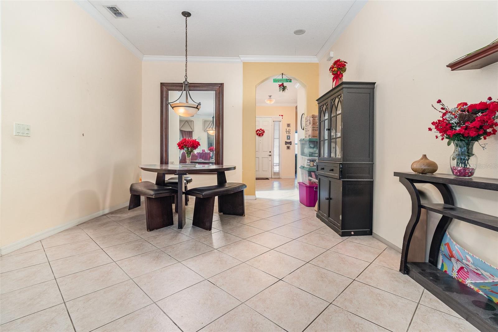 100 FLAME VINE WAY