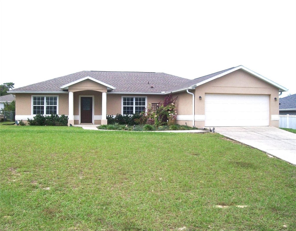 Photo of 13202 SW 29th Circle, Ocala, FL 34473 (MLS # OM734994)