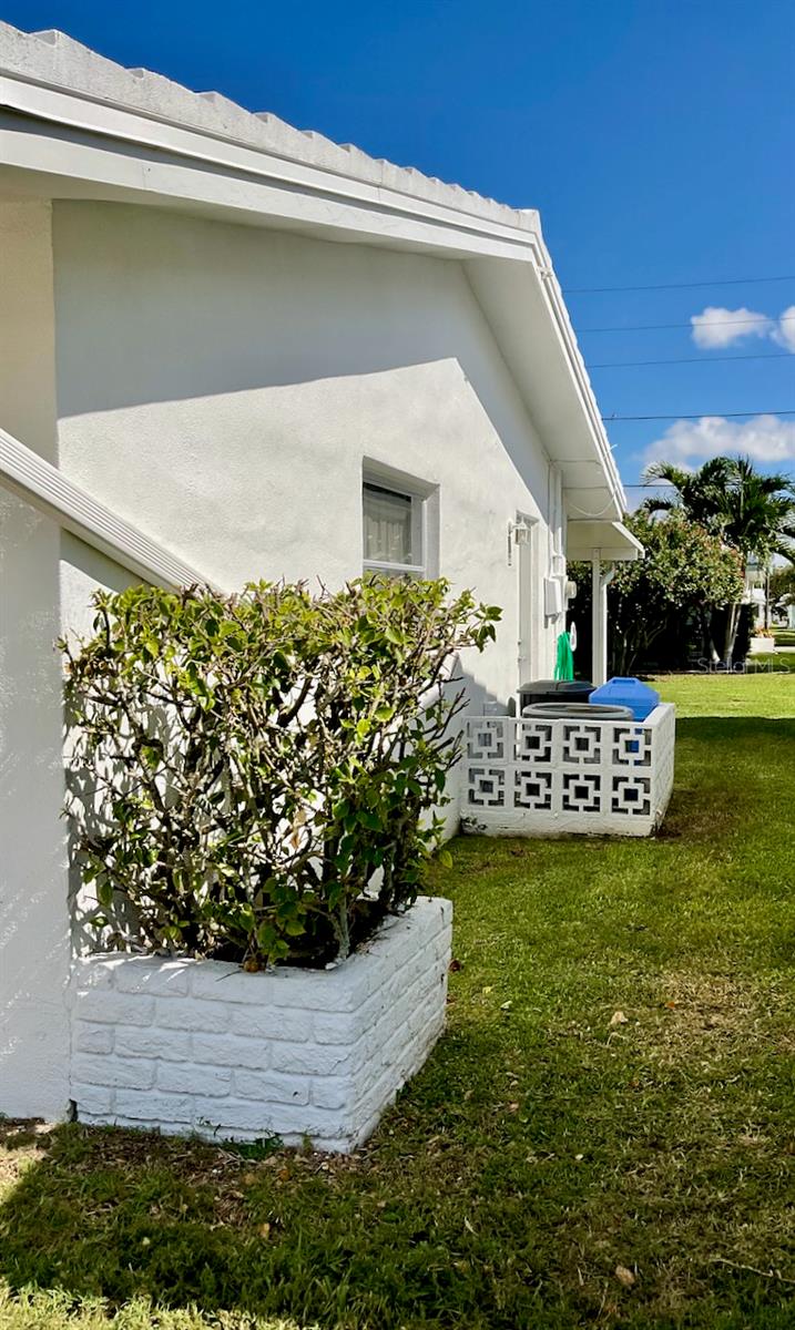 MAINLANDS OF TAMARAC BY THE GULF TWO CONDO - Residential