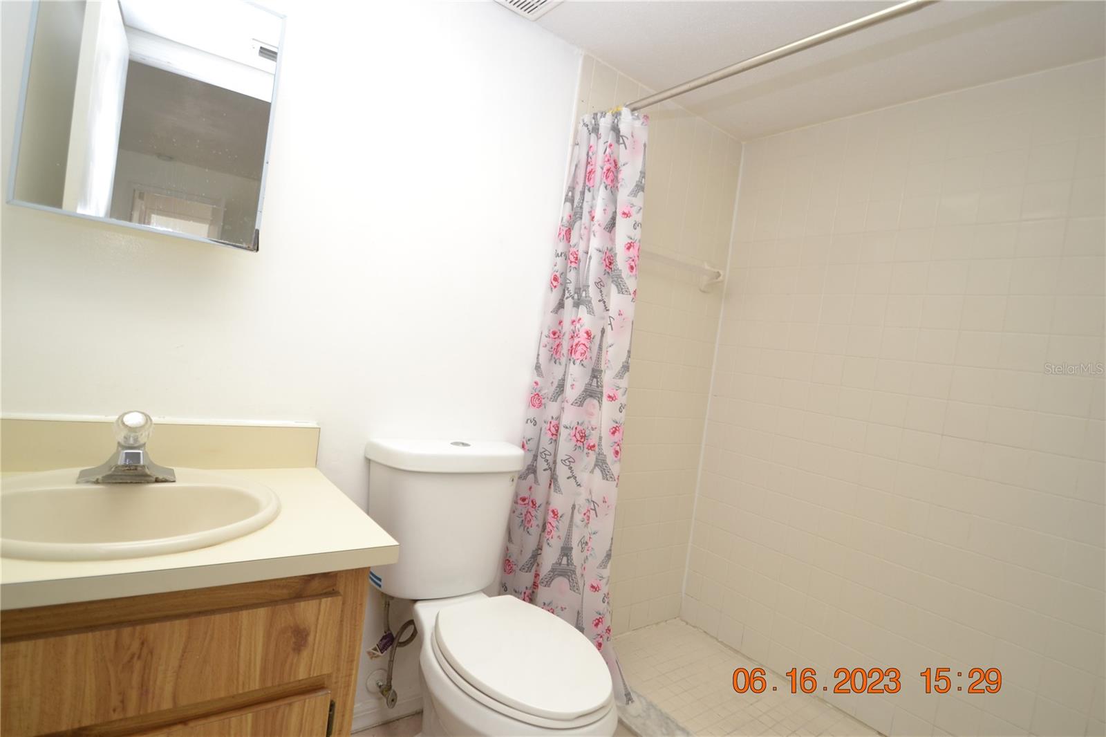 B & H SUB INCLUDING - Residential Lease