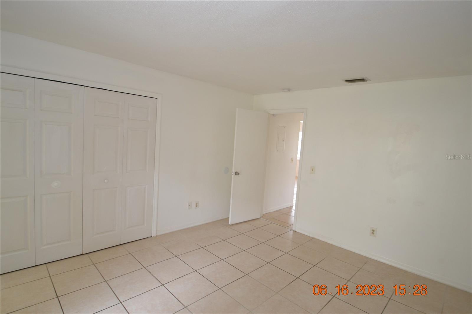 B & H SUB INCLUDING - Residential Lease