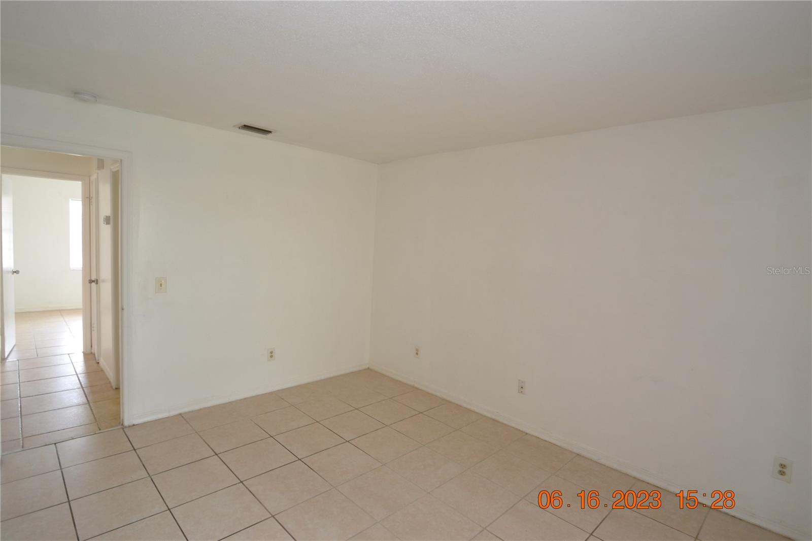 B & H SUB INCLUDING - Residential Lease