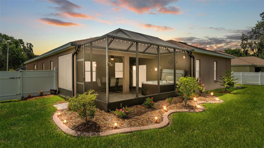 Photo of 2932 Blackwater Oaks Drive, Mulberry, FL 33860 (MLS # L4959397)