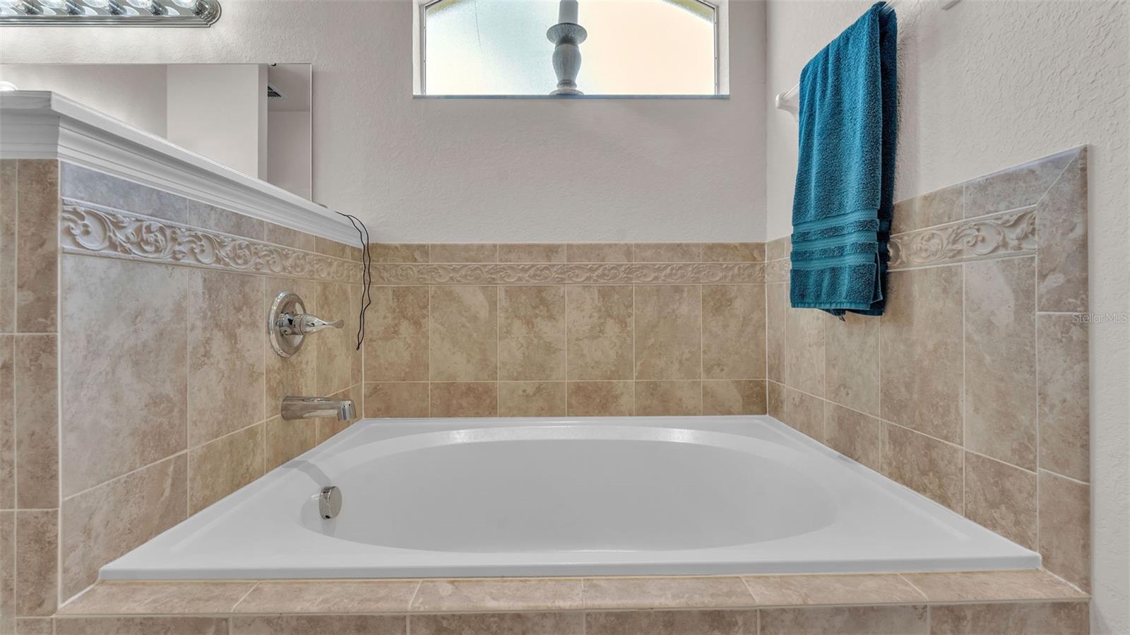 BLACKWATER OAKS - Residential