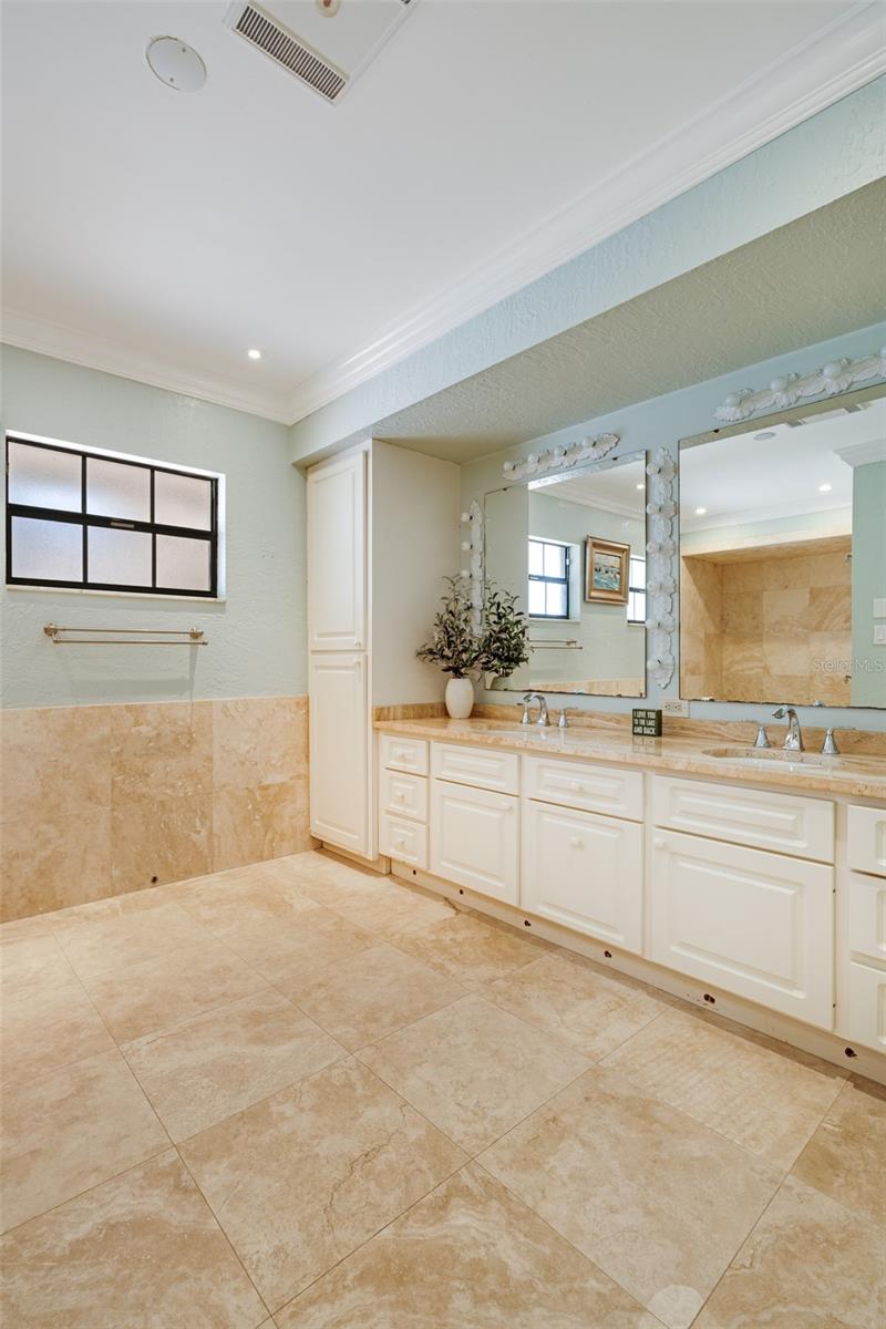 S 150 FT OF N 600 FT OF SE 1/4 OF NE 1/4 OF SEC 8 - Residential