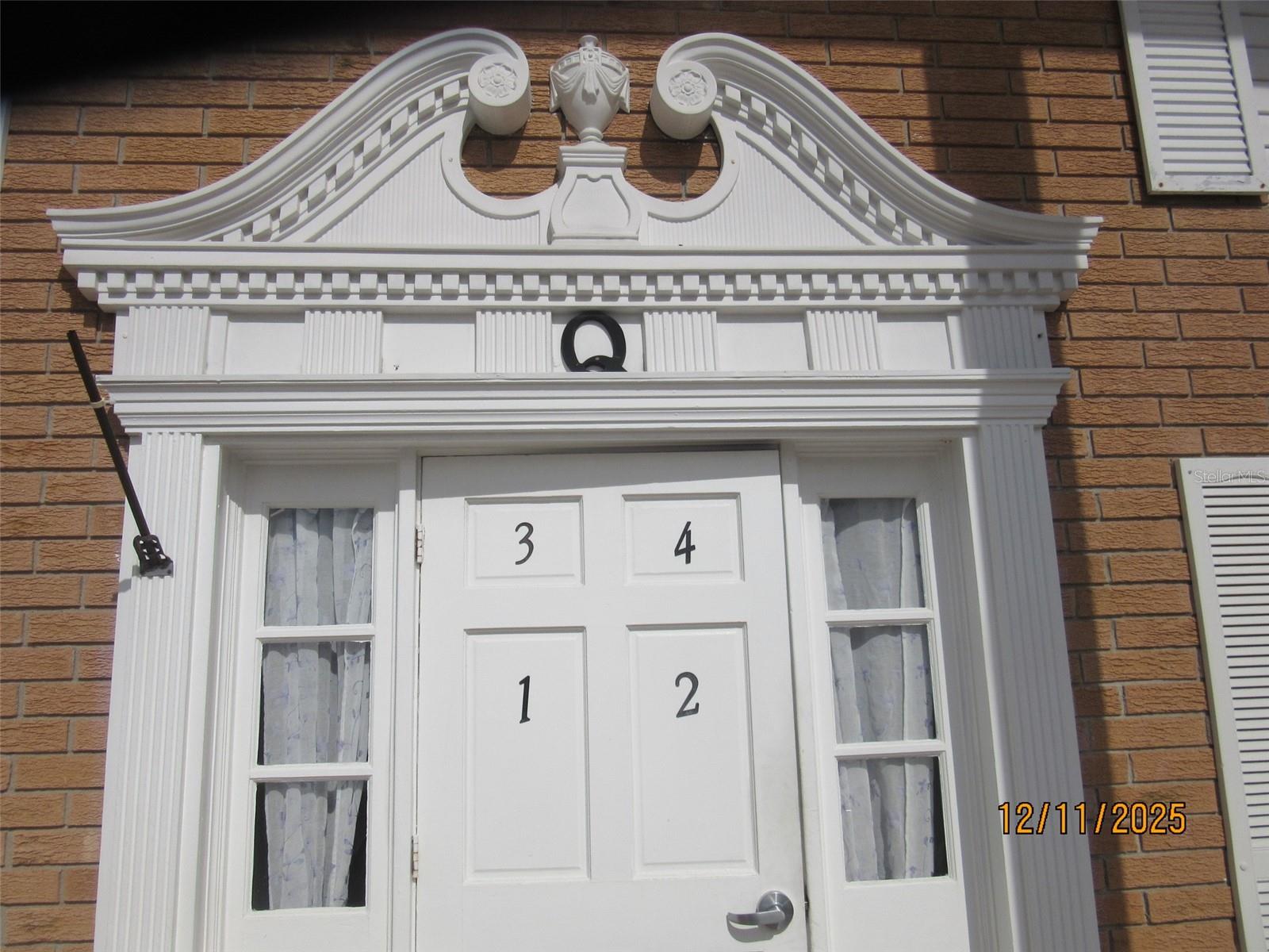 4158 TAMIAMI TRAIL Q2