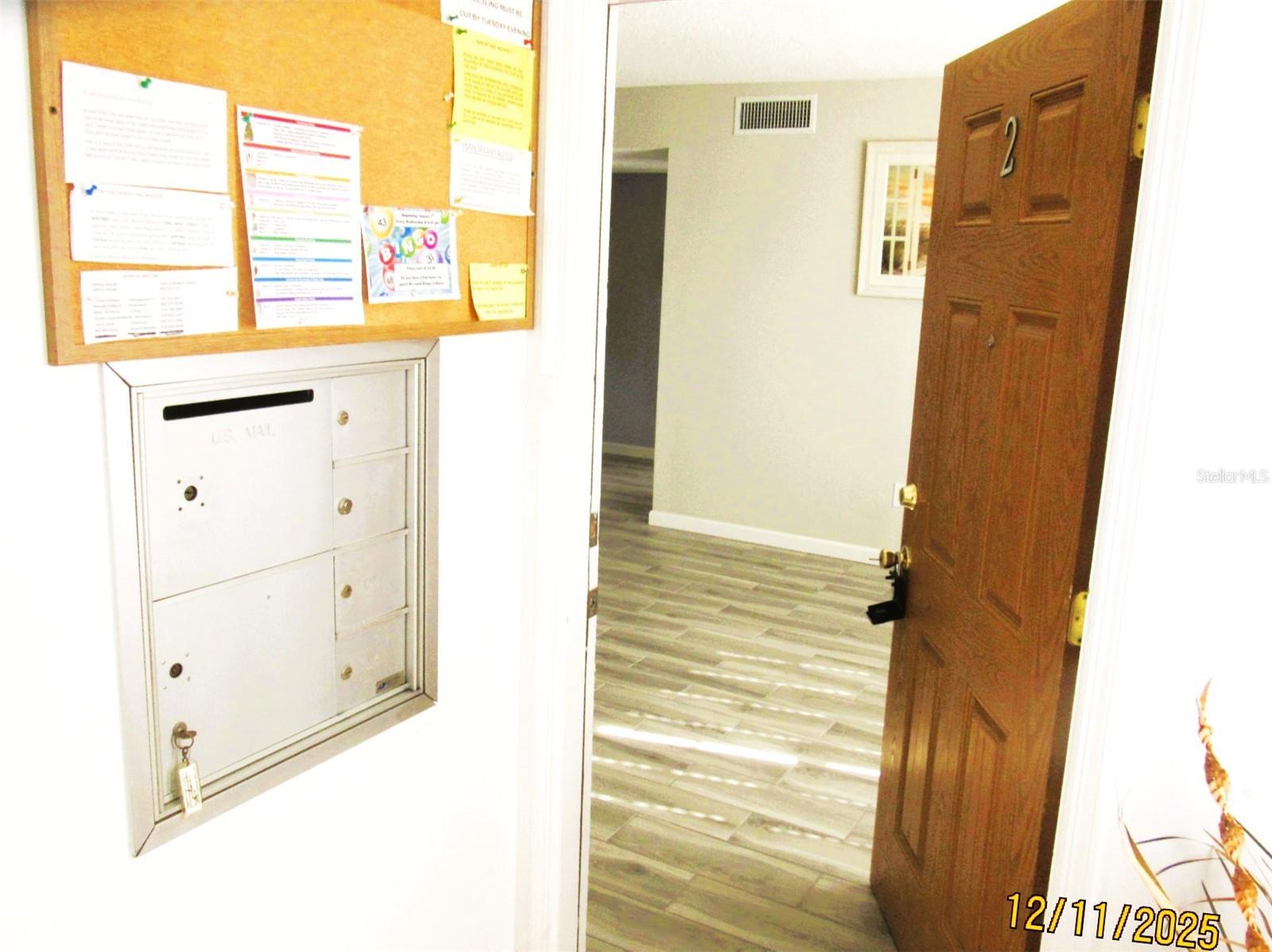 4158 TAMIAMI TRAIL Q2