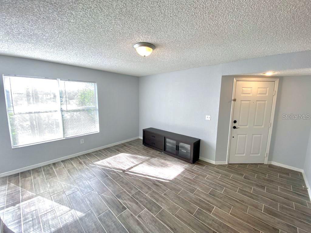 Photo of 5152 Conroy Road #1324, Orlando, FL 32811 (MLS # O6444711)