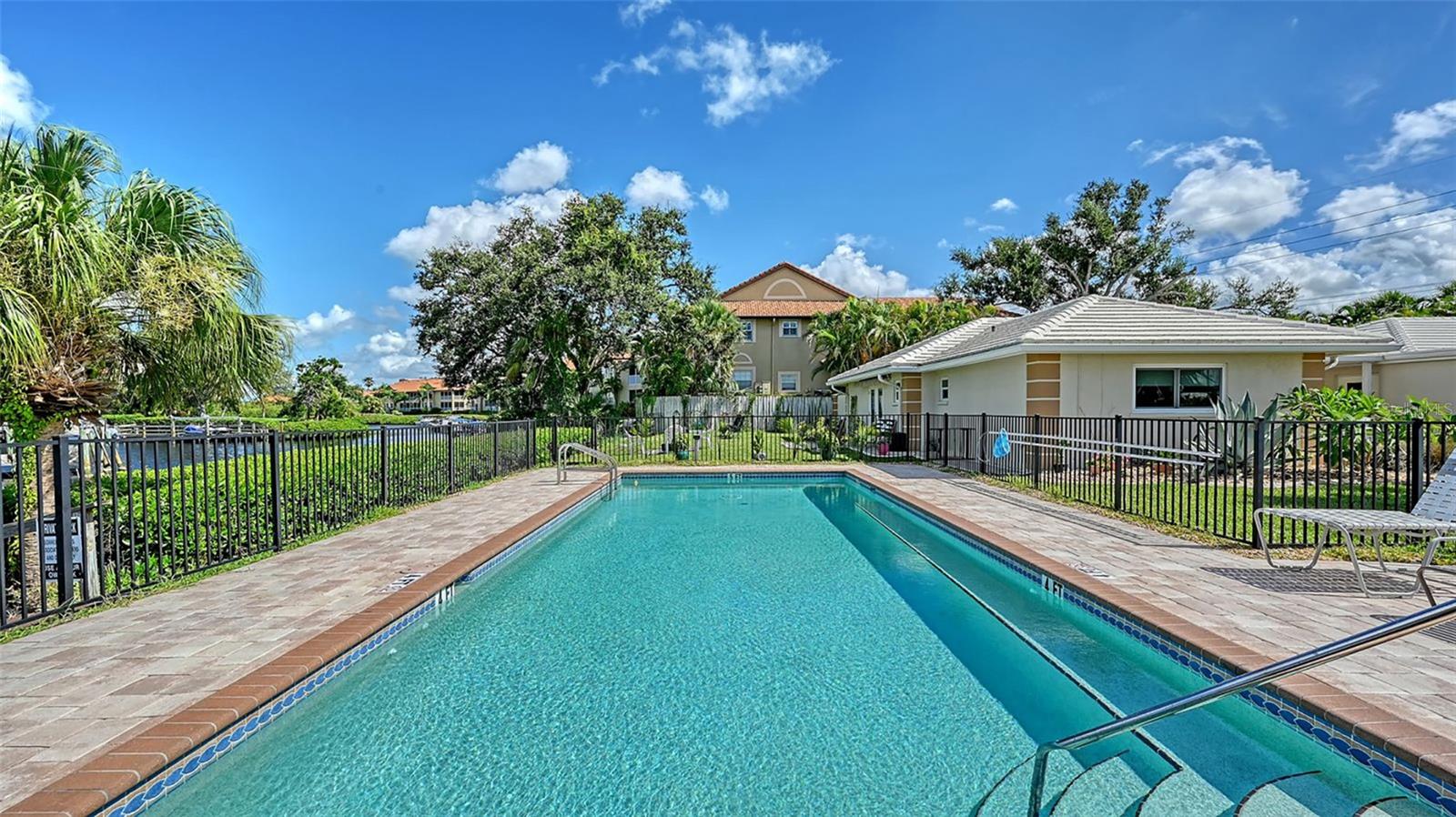 SORRENTO VILLAS 1 - Residential