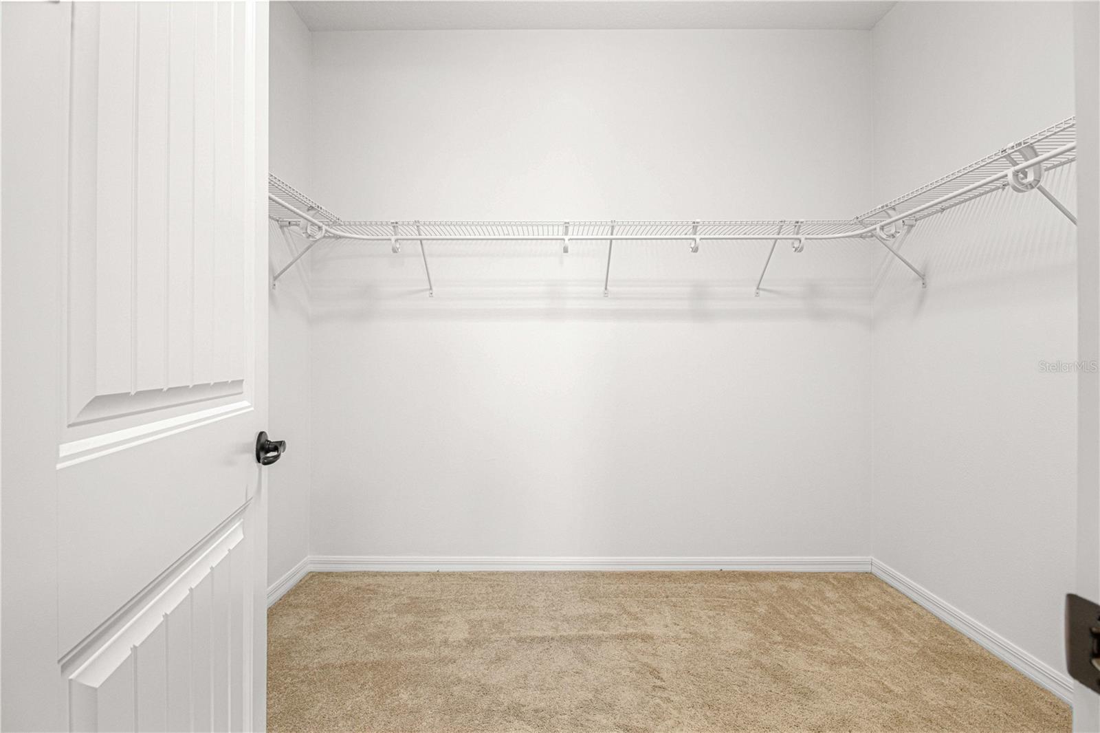 ON TOP OF THE WORLD - Residential