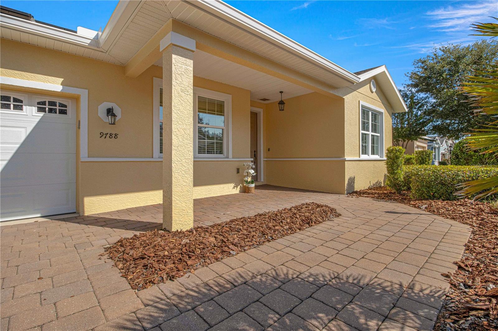 ON TOP OF THE WORLD - Residential