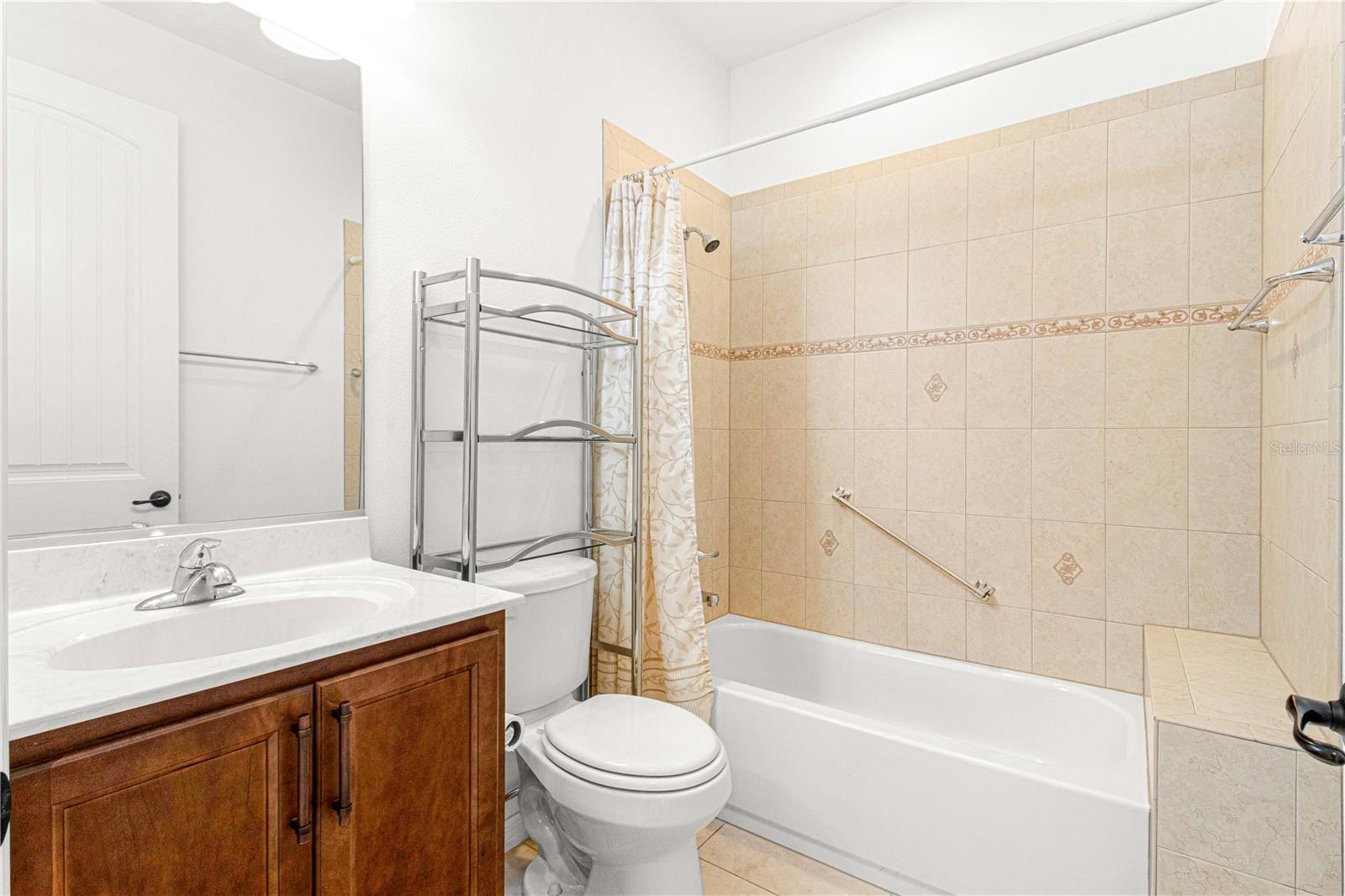 ON TOP OF THE WORLD - Residential