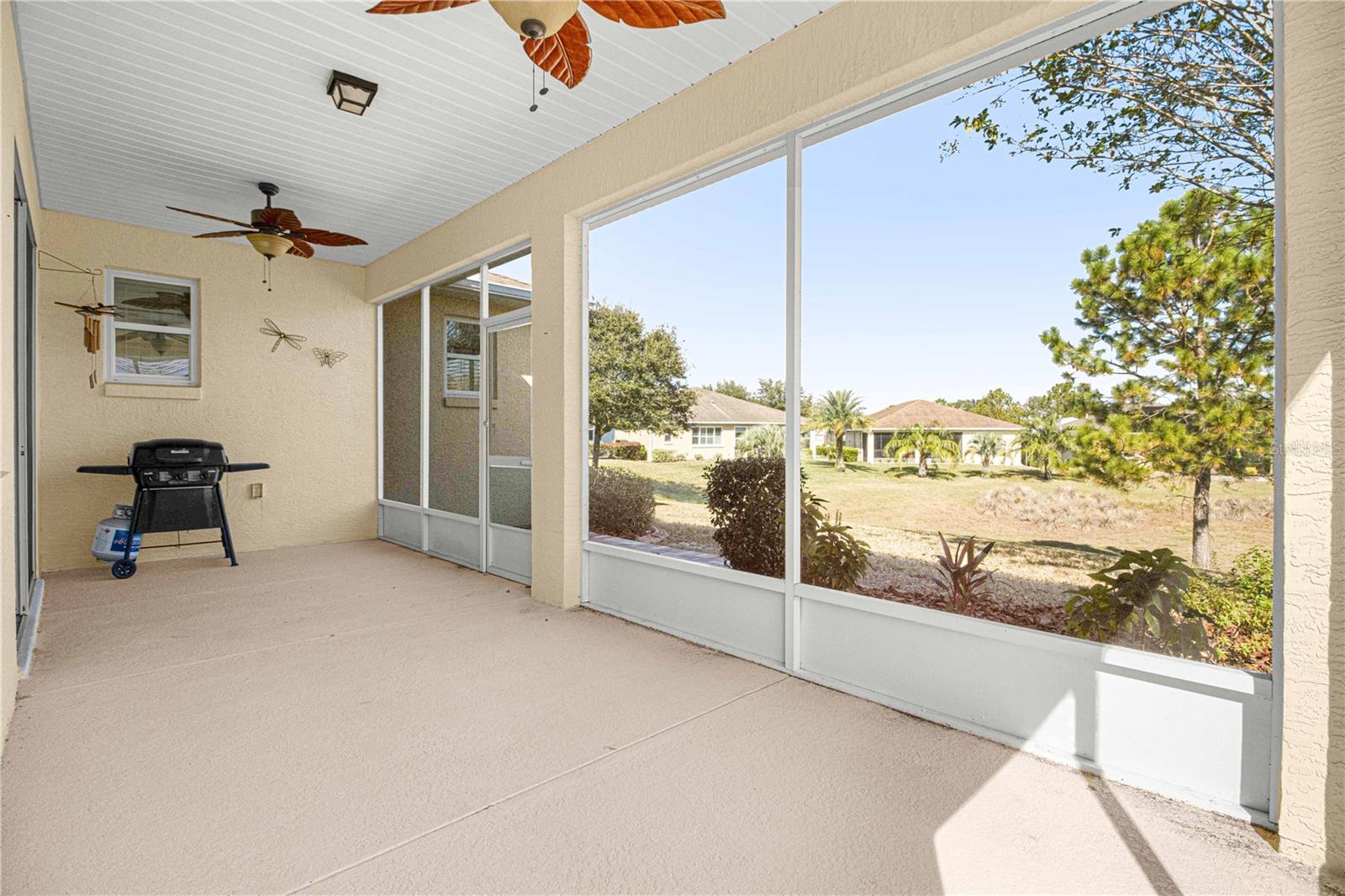 ON TOP OF THE WORLD - Residential